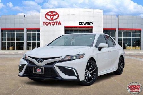 2024 Toyota Camry SE