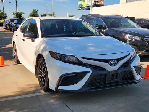 2024 Toyota Camry SE