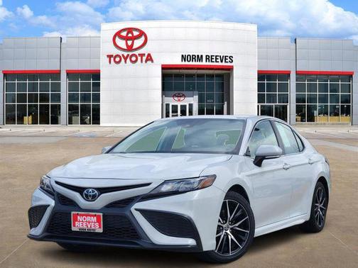 Ice Edge 2023 Toyota Camry SE
