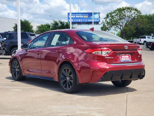 Pearl 2023 Toyota Corolla SE