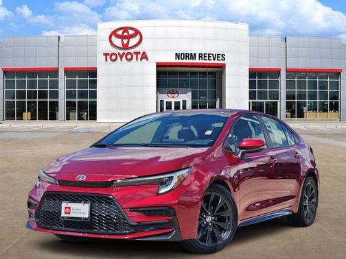 Pearl 2023 Toyota Corolla SE