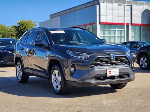 2021 Toyota RAV4 Hybrid XLE