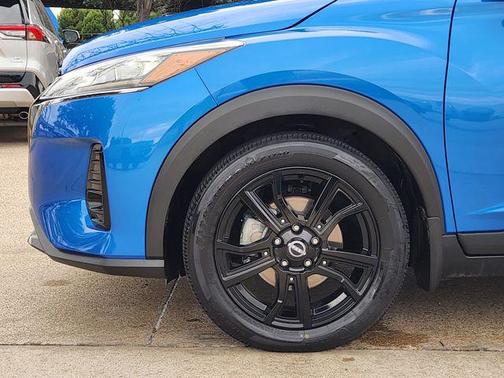 Electric Blue Metallic 2023 Nissan Kicks SR