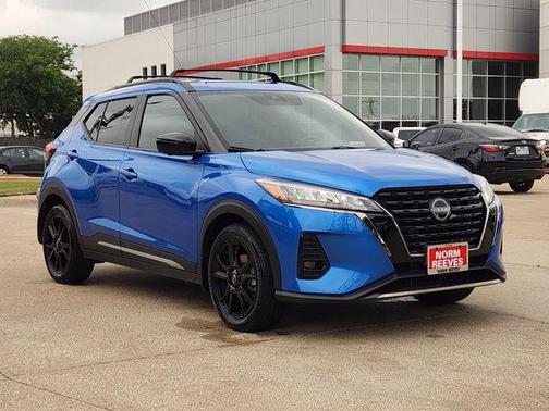 Electric Blue Metallic 2023 Nissan Kicks SR