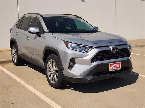 2020 Toyota RAV4 XLE Premium