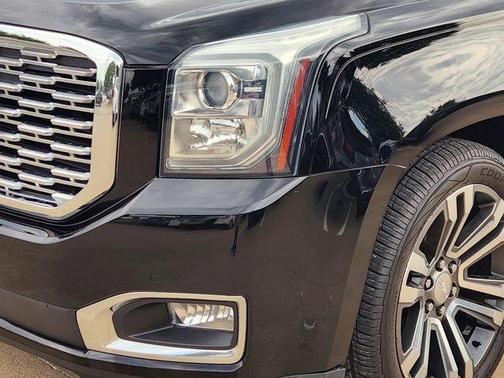 Onyx Black 2018 GMC Yukon XL Denali