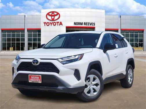 2025 Toyota RAV4 LE