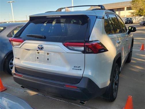 2023 Toyota RAV4 Hybrid XLE Premium