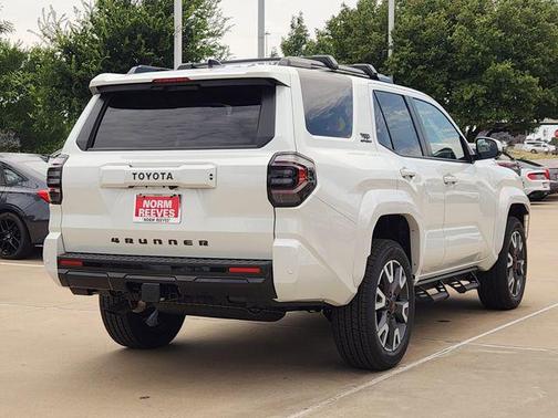 Wind Chill Pearl 2026 Toyota 4Runner TRD Sport Premium