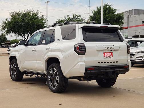 Wind Chill Pearl 2026 Toyota 4Runner TRD Sport Premium