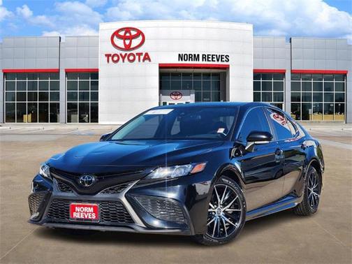 2022 Toyota Camry SE