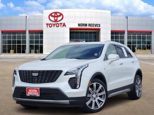 2022 Cadillac XT4 Premium Luxury