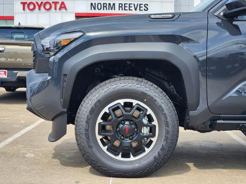 2026 Toyota Tacoma Hybrid TRD Off Road