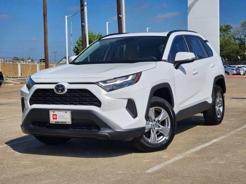 Ice Cap 2025 Toyota RAV4 XLE
