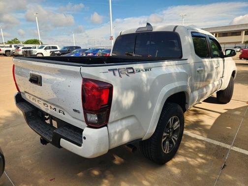 Super White 2019 Toyota Tacoma TRD Sport
