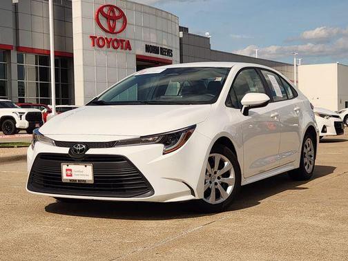 Ice Cap 2024 Toyota Corolla LE