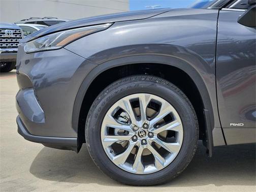 2025 Toyota Highlander Hybrid Limited
