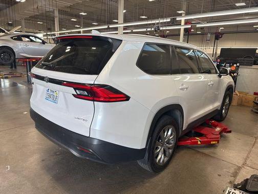 Pearl 2024 Toyota Grand Highlander Limited