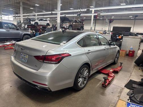 Santiago Silver 2018 Genesis G80 3.8