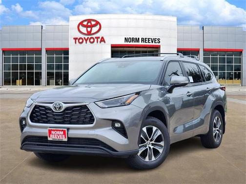 2025 Toyota Highlander XLE