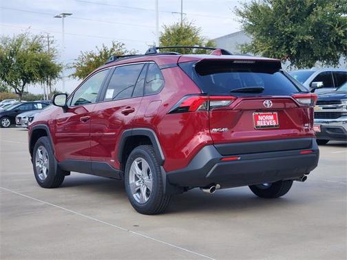 2025 Toyota RAV4 Hybrid LE