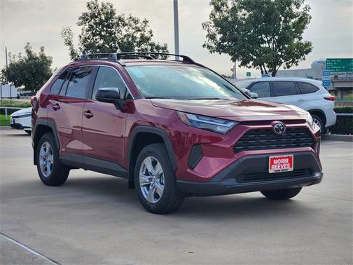 2025 Toyota RAV4 Hybrid LE
