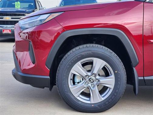 2025 Toyota RAV4 Hybrid LE