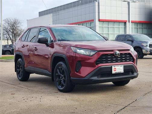 2022 Toyota RAV4 LE