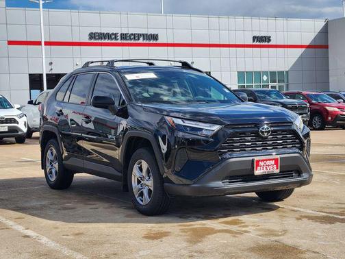 2025 Toyota RAV4 Hybrid LE