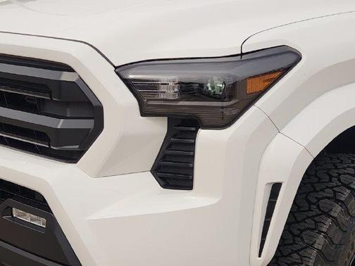 Ice Cap 2026 Toyota Tacoma SR5