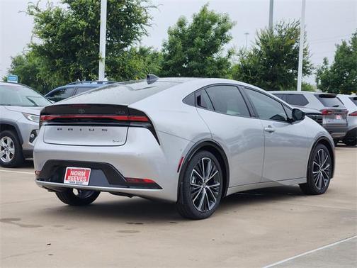 2024 Toyota Prius LE