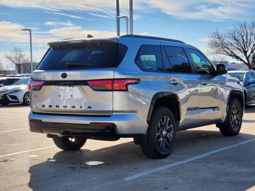 2024 Toyota Sequoia Platinum