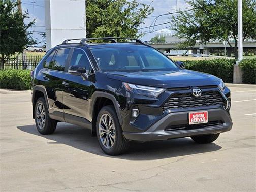 2025 Toyota RAV4 Hybrid XLE Premium