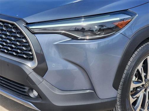 2022 Toyota Corolla Cross XLE