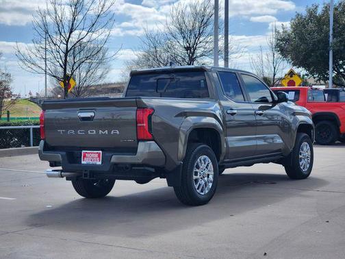 2026 Toyota Tacoma Hybrid Limited