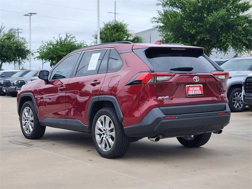 2020 Toyota RAV4 XLE Premium