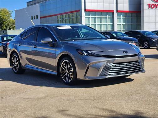 2025 Toyota Camry XLE