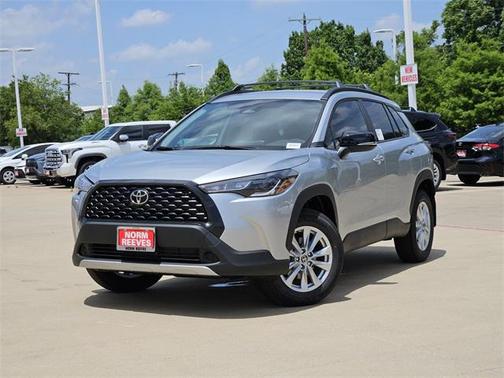 2025 Toyota Corolla Cross LE