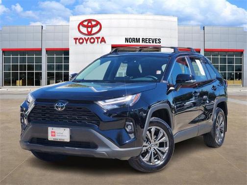2023 Toyota RAV4 XLE Premium