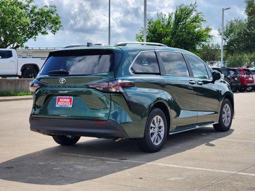 Cypress 2026 Toyota Sienna XLE