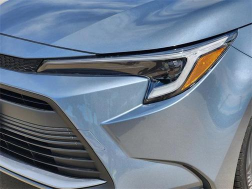 2025 Toyota Corolla Hybrid XLE