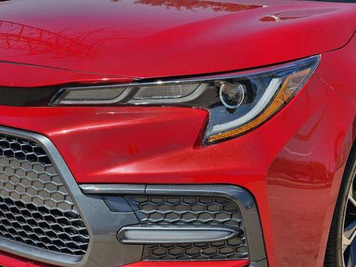 Barcelona Red Metallic 2020 Toyota Corolla SE