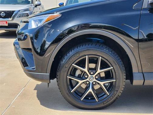 2018 Toyota RAV4 SE