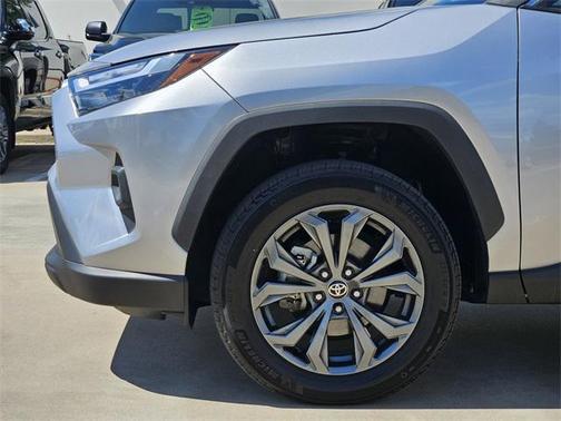 2023 Toyota RAV4 Hybrid XLE Premium
