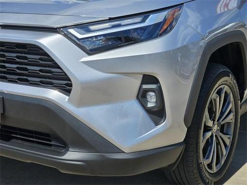 2023 Toyota RAV4 Hybrid XLE Premium