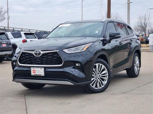 2025 Toyota Highlander Hybrid Platinum