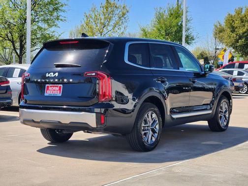 2025 Kia Telluride LX