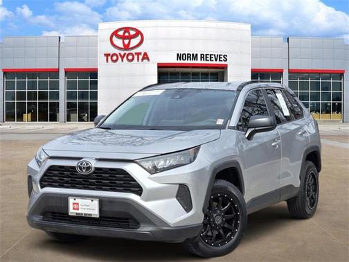 2020 Toyota RAV4 LE