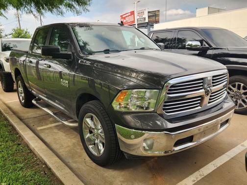Granite Crystal Metallic Clearcoat 2018 RAM 1500 Big Horn