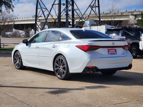 2019 Toyota Avalon XSE